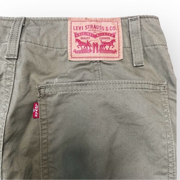 Levi’s 94 Pants Women’s 27 Baggy Mid Rise Straight Leg Martini Olive Twill - Picture 3 of 9